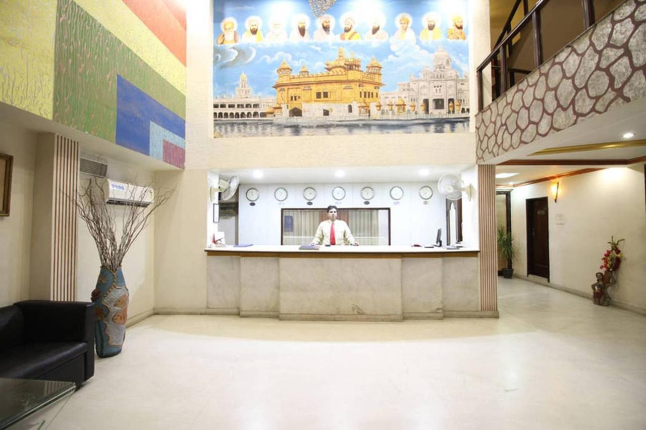Hotel Grand Arjun Rāipur Exterior foto