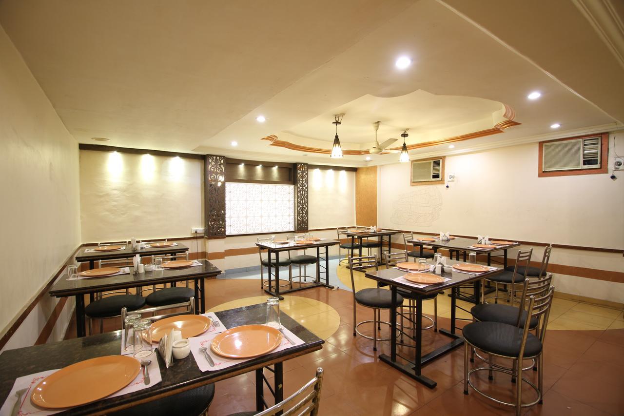 Hotel Grand Arjun Rāipur Exterior foto